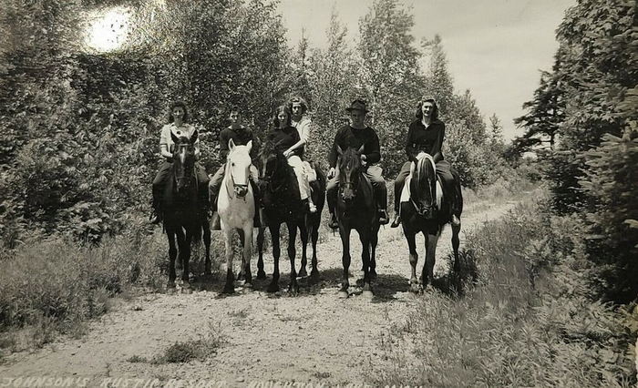 Johnsons Rustic Dance Palace (Johnsons Rustic Resort, Krauses Hotel) - Vintage Postcard (newer photo)